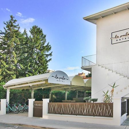 Hotel La Perla Lignano Sabbiadoro Bagian luar foto